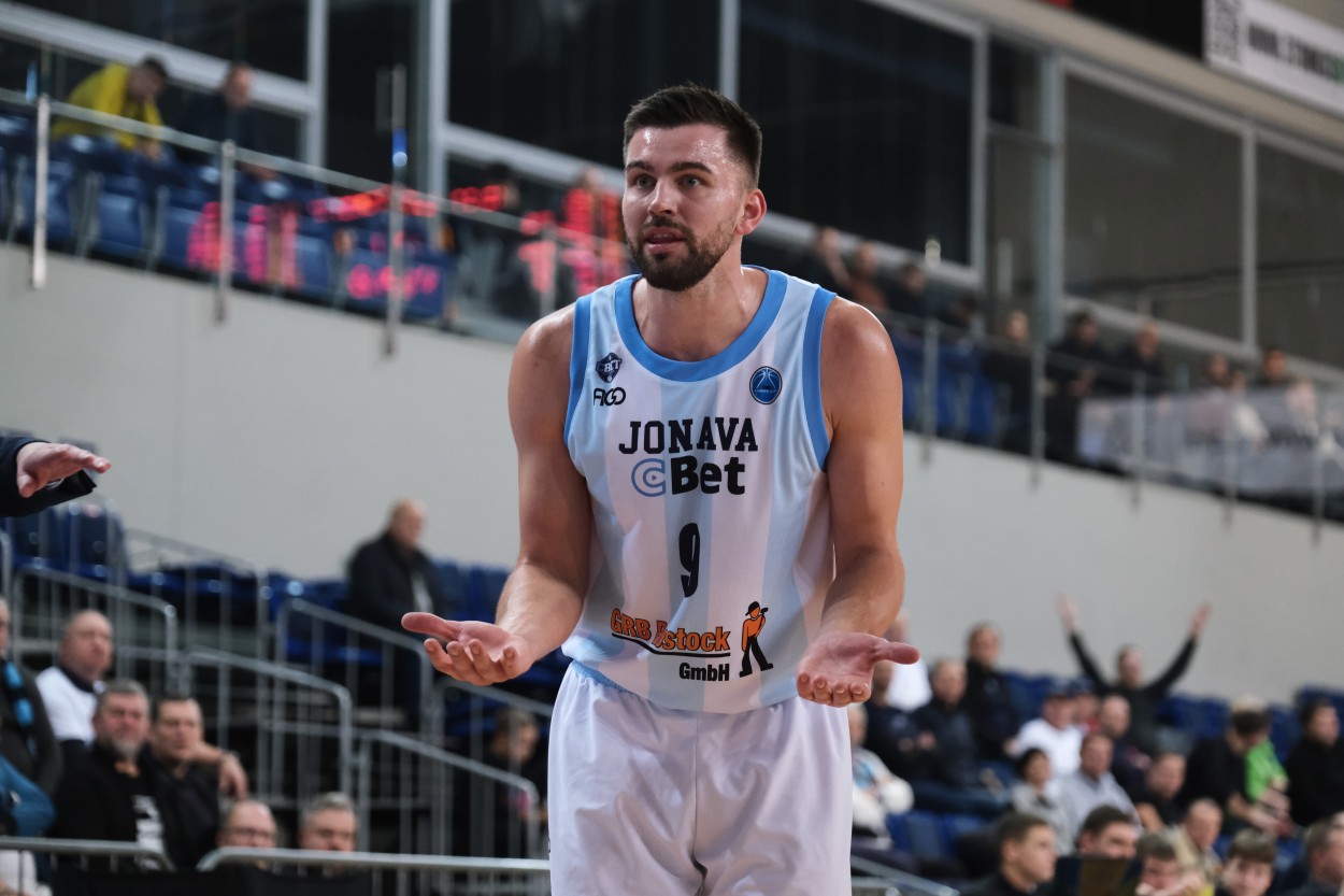 Be M. Hugheso rungtyniavę "CBet" antrąjį FIBA "Europos taurės" etapą pradėjo pralaimėjimu
