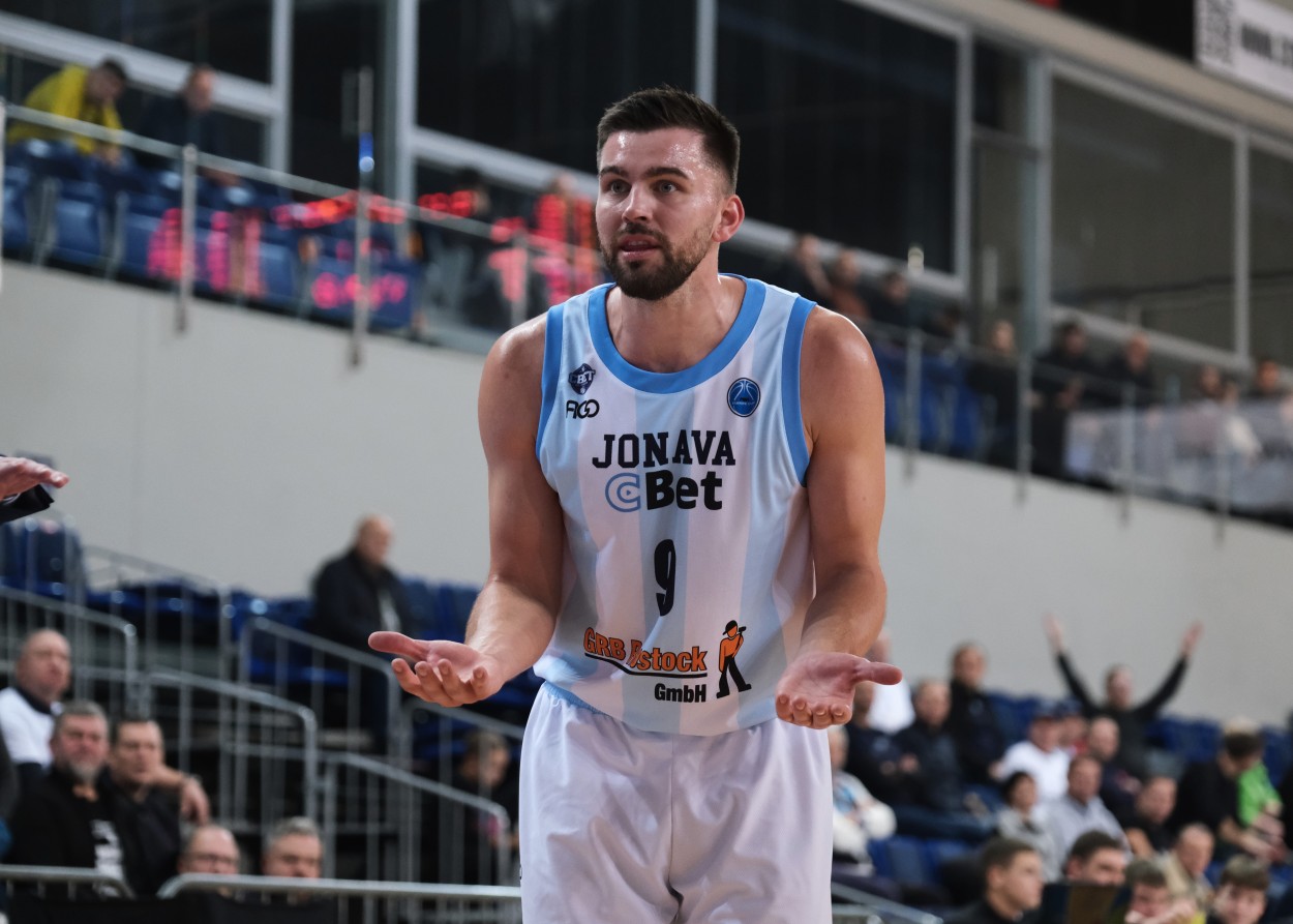 Be M. Hugheso rungtyniavę "CBet" antrąjį FIBA "Europos taurės" etapą pradėjo pralaimėjimu