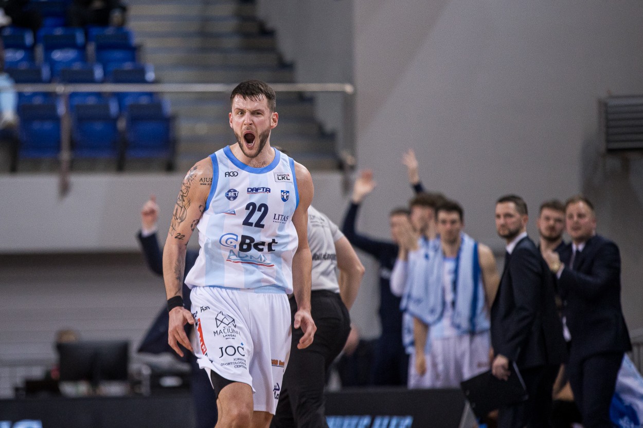Jonavos „CBet“ kraityje – dar viena įspūdinga pergalė prieš „Wolves“