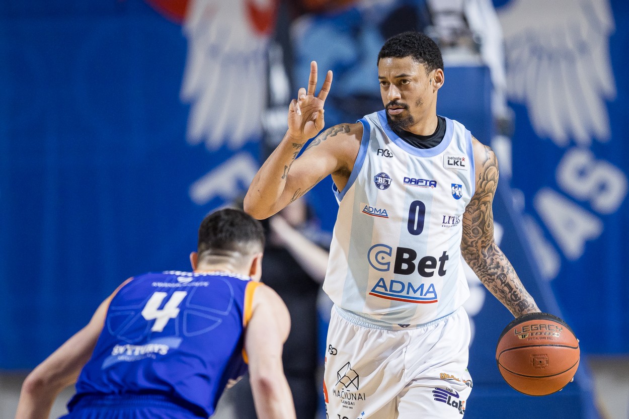Diante Garrett: „Esu pasiruošęs padėti komandai, žinau, kad turnyrinėje lentelėje esame 8 vietoje, patenkame į atkrintamąsias, todėl noriu padėti kovoti dėl kuo geresnių pozicijų.“