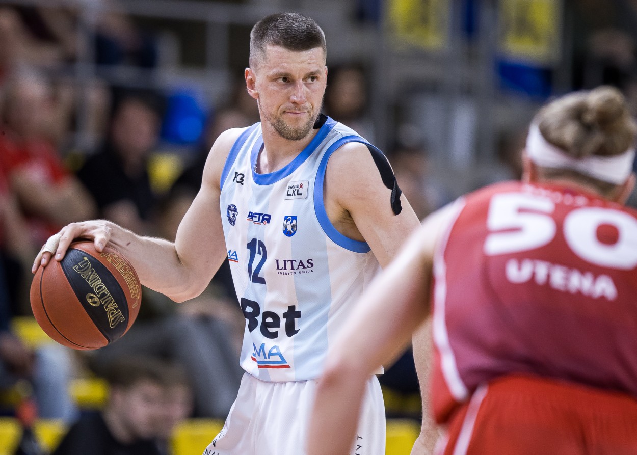 Jonavos „CBet"  paskutinėmis sekundėmis krito prieš varžovus Utenoje