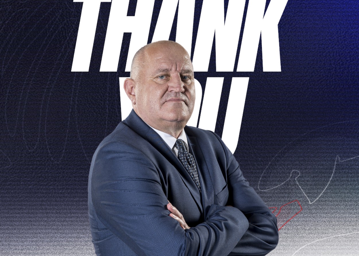 Jonavos „CBet” dėkoja treneriui V. Šeškui