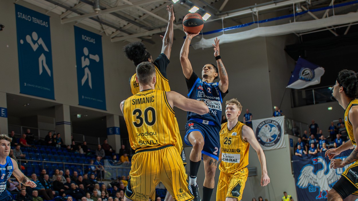 Įspūdingos antros pusės nepakako – šiauliečiai išsiveža pergalę namo
