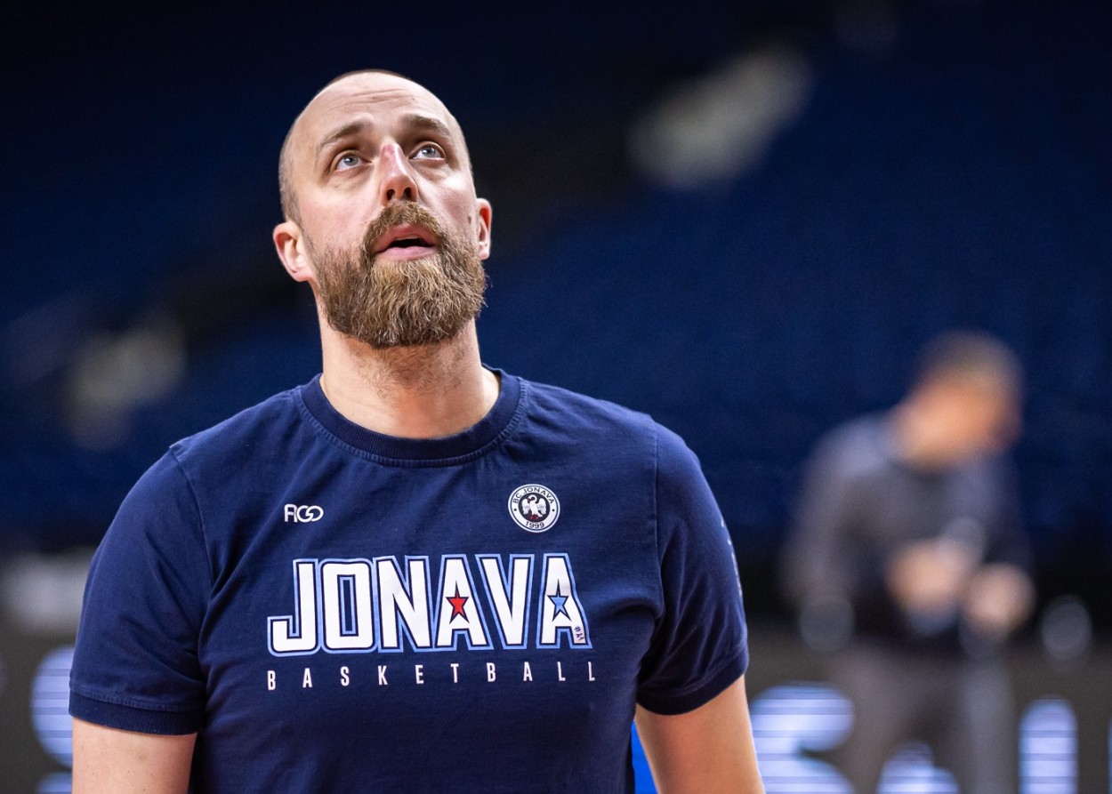 Artūras Milaknis: „Žalgiris puikiai treniruojama komanda, kuri turi prabangą vietiniame čempionate”